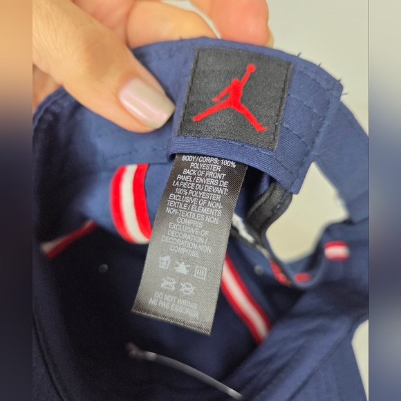 Jordan x Paris Saint-Germain Heritage 86 Navy Strapback Hat Cap - Picture 5 of 8